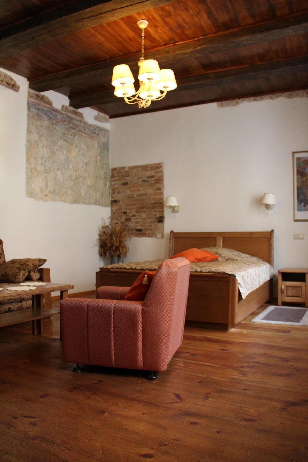 Bernardinu House Bed & Breakfast 2*