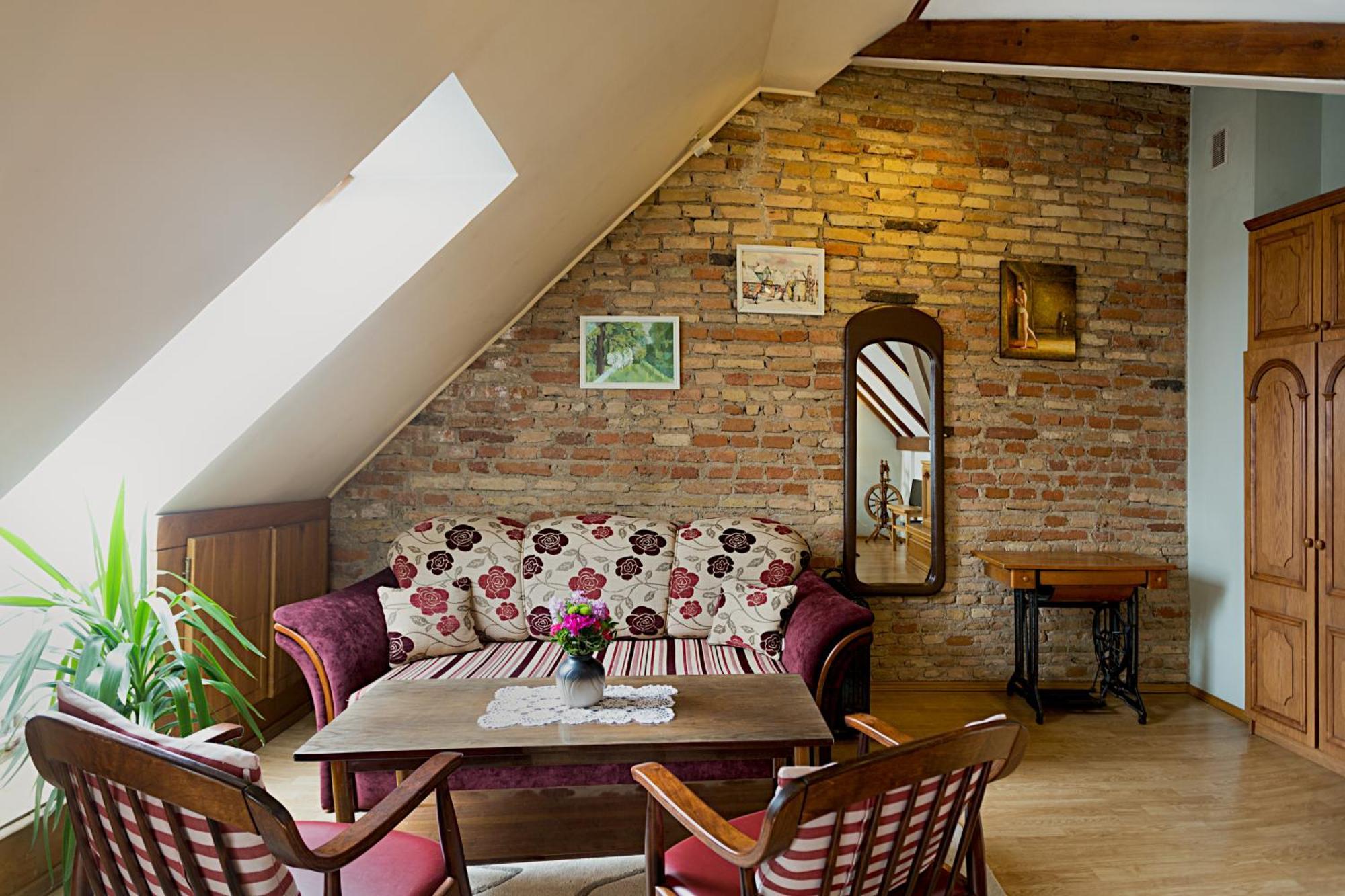 Bed & Breakfast Bernardinu House 2*