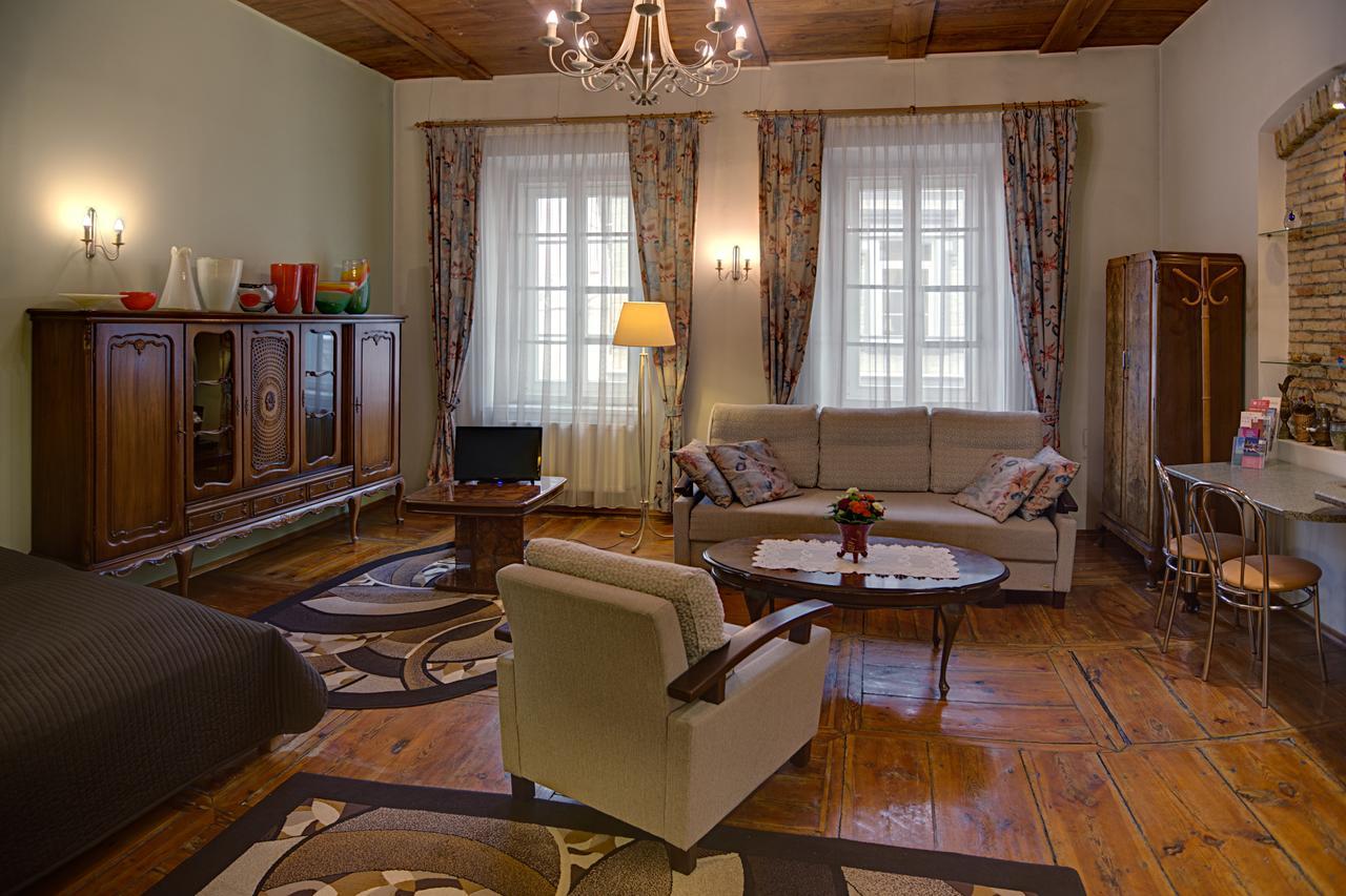 Bernardinu House 2*