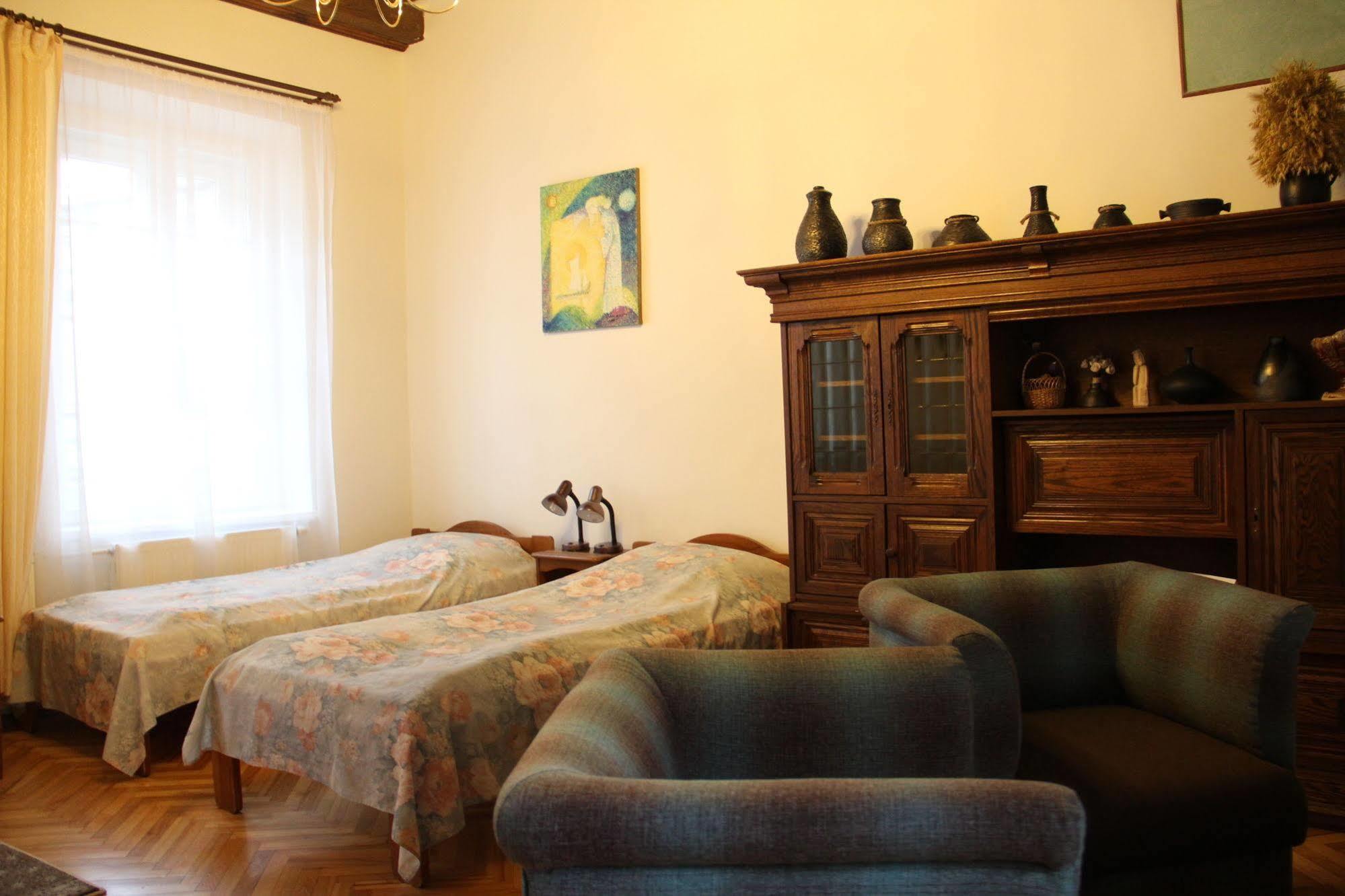 Bernardinu House Bed & Breakfast 2*
