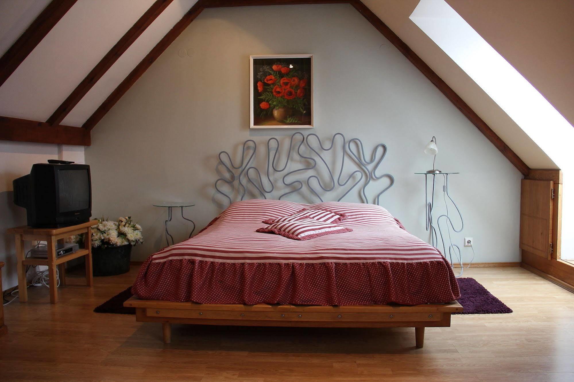 Bernardinu House 2*